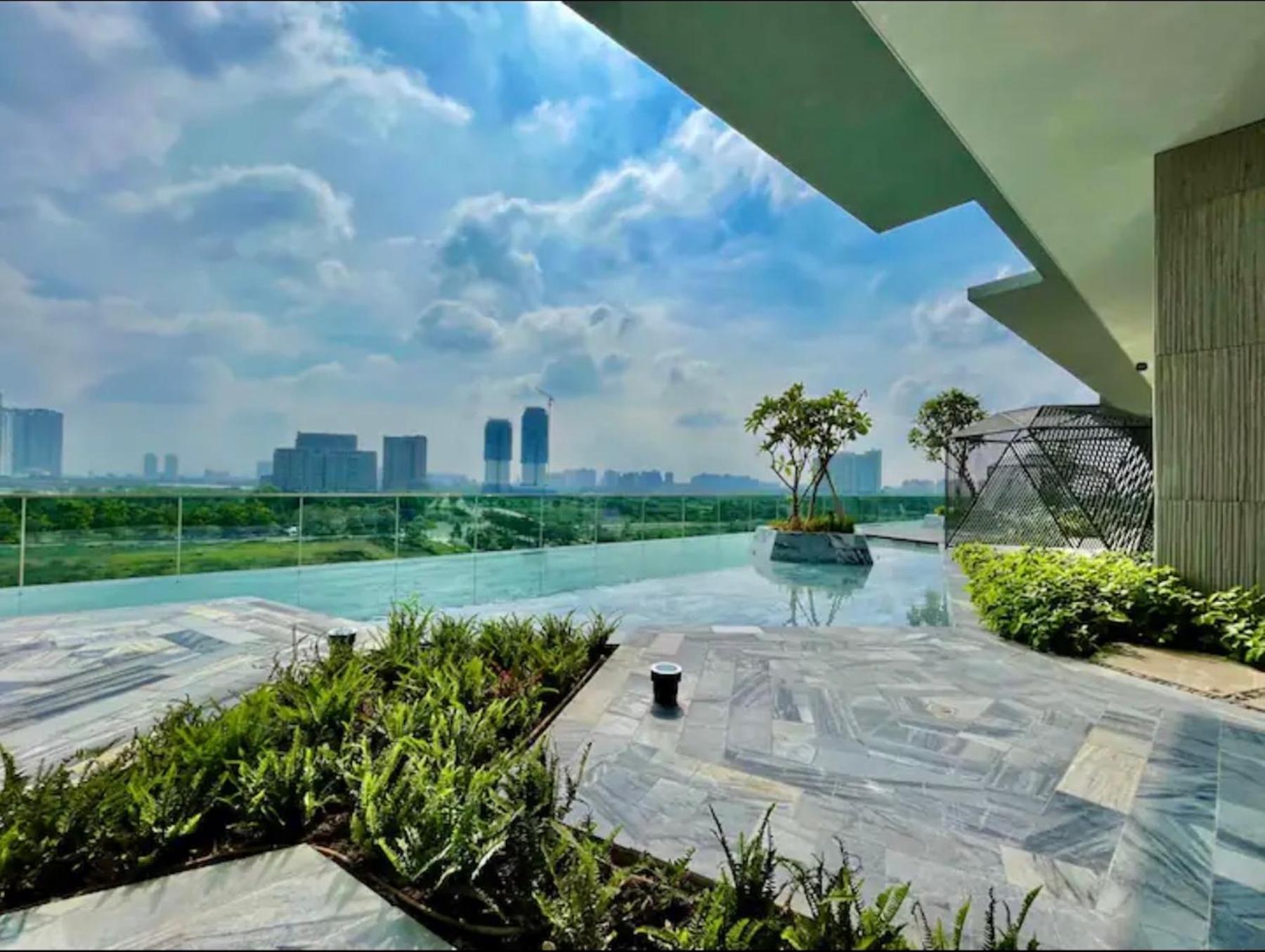 The Metropole -Complex "Opera, Crest, Galleria " -Free Pool-Gym-Sauna Room-Yoga Room Bandar Ho Chi Minh Luaran gambar