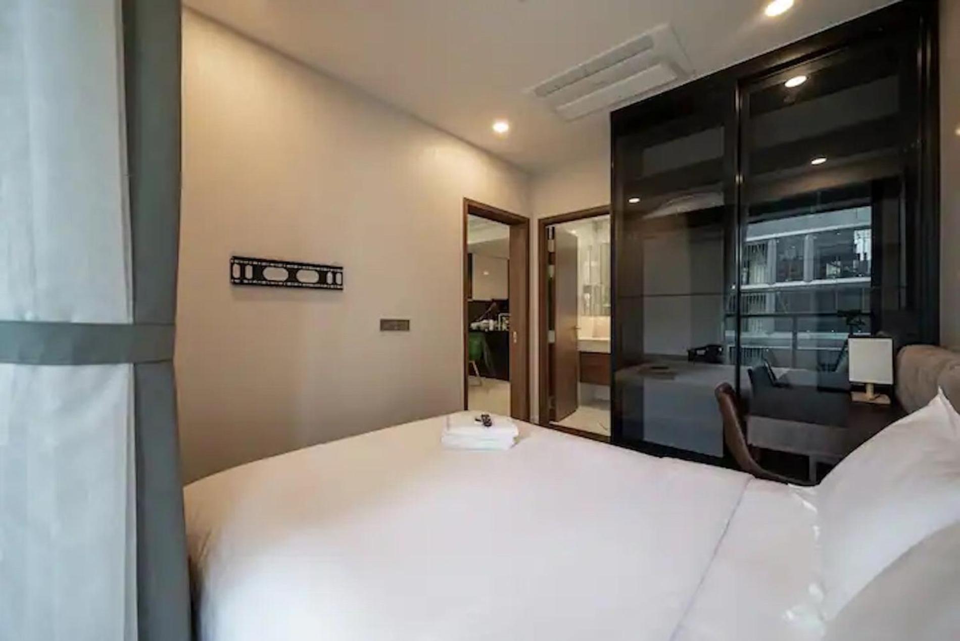 The Metropole -Complex "Opera, Crest, Galleria " -Free Pool-Gym-Sauna Room-Yoga Room Bandar Ho Chi Minh Luaran gambar