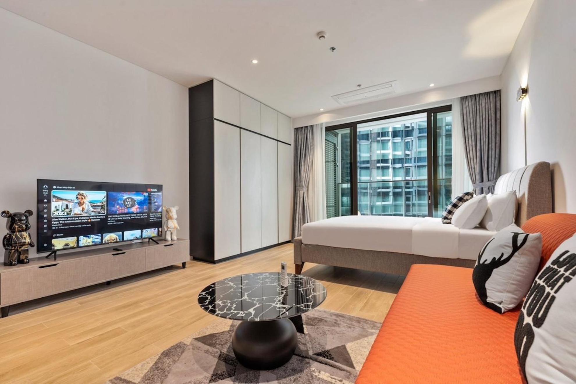 The Metropole -Complex "Opera, Crest, Galleria " -Free Pool-Gym-Sauna Room-Yoga Room Bandar Ho Chi Minh Luaran gambar