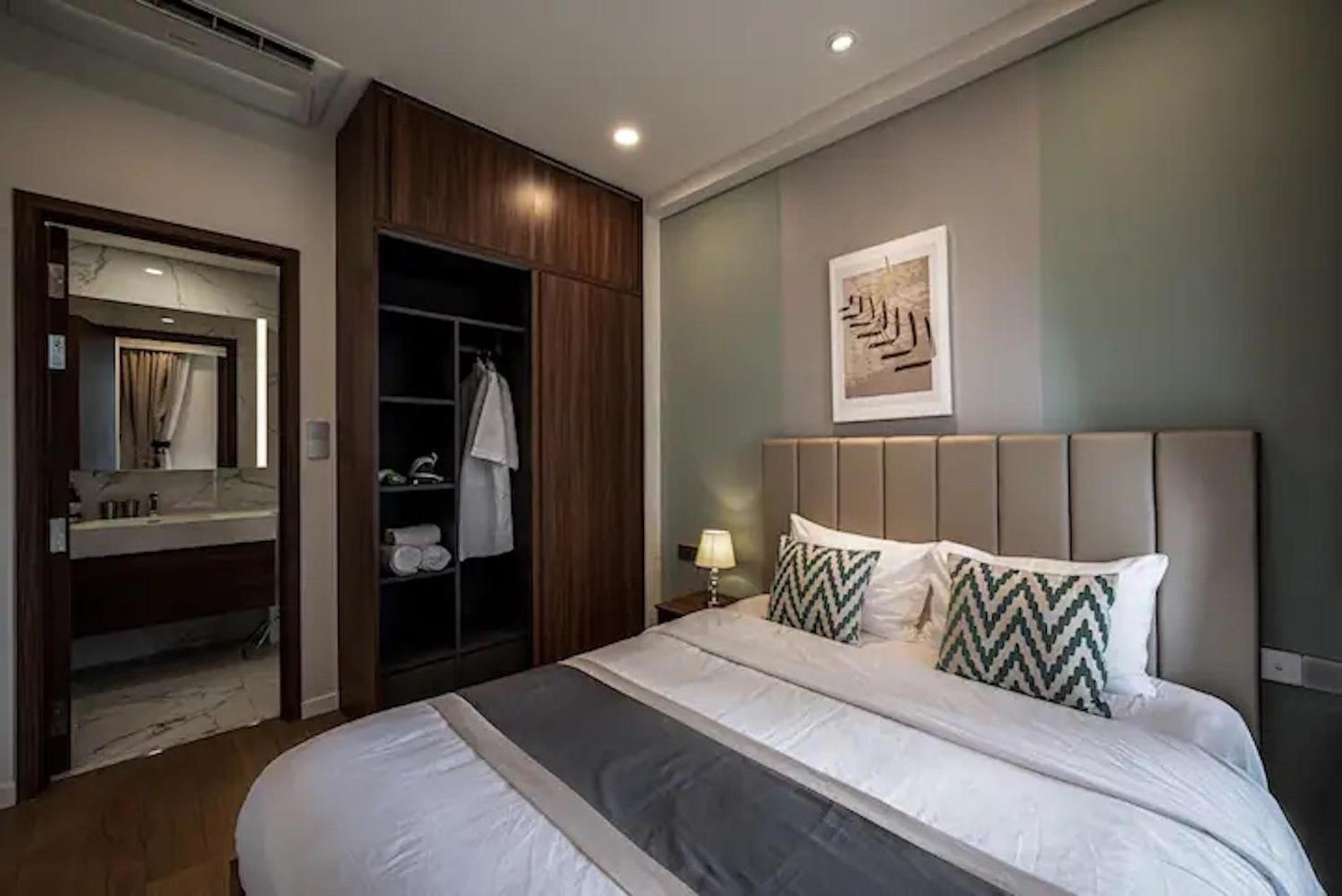 The Metropole -Complex "Opera, Crest, Galleria " -Free Pool-Gym-Sauna Room-Yoga Room Bandar Ho Chi Minh Luaran gambar